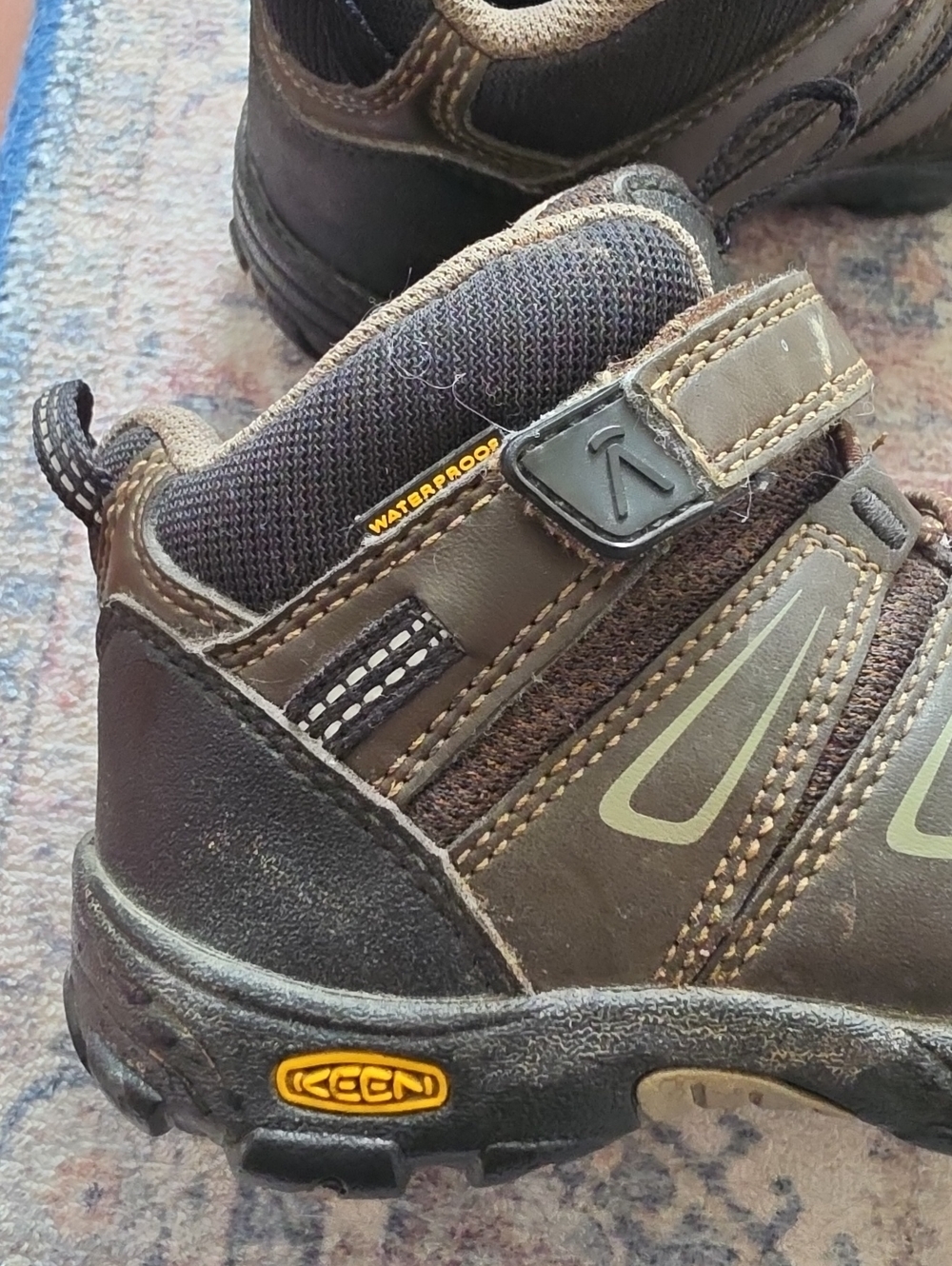 Keen Kids Brown and Black Trail Shoes - Picture 7 of 7